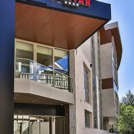 Carine Centar 호텔 4*