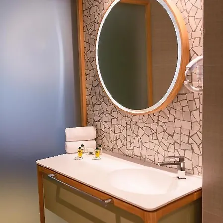 Carine Centar ポドゴリツァ