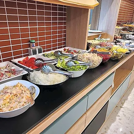 Carine Centar Hotel