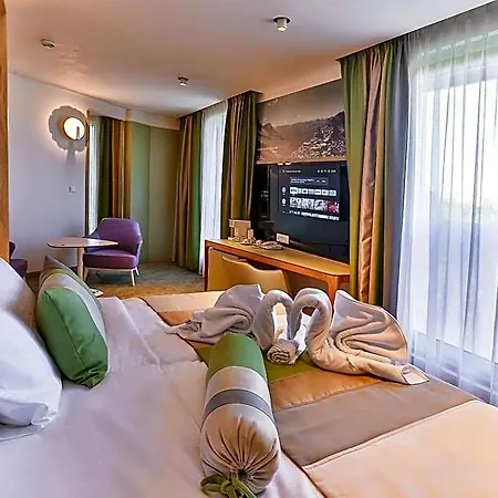 Carine Centar Hotel 4*
