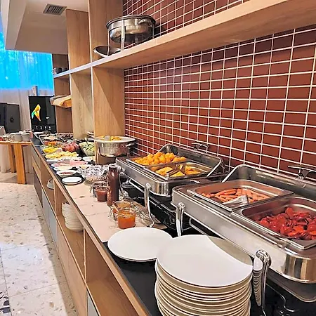 Carine Centar Hotel 4*