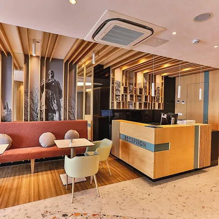 Carine Centar Hotel