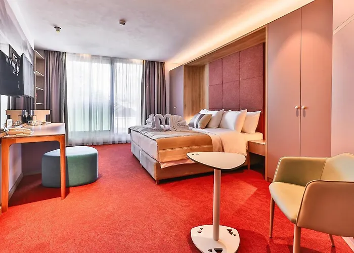 Carine Centar 4* Podgorica