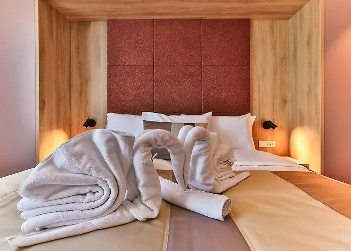 Carine Centar 4* Podgorica